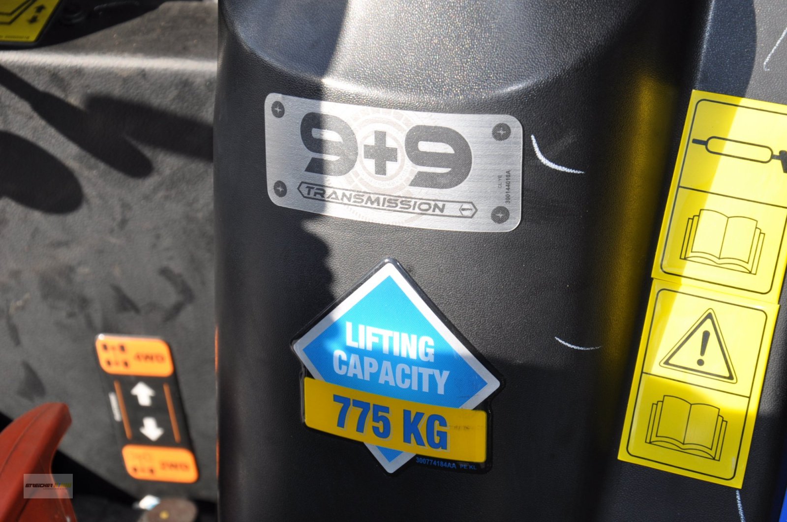 Traktor typu Solis 26/9+9, Neumaschine v Lalling (Obrázek 15)