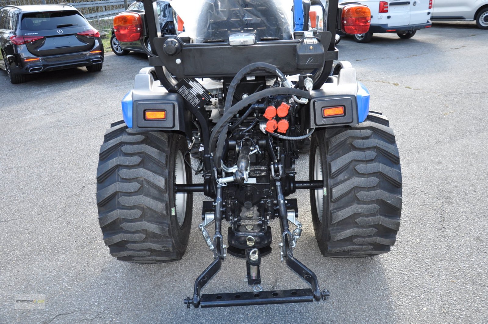 Traktor typu Solis 26/9+9, Neumaschine v Lalling (Obrázek 18)