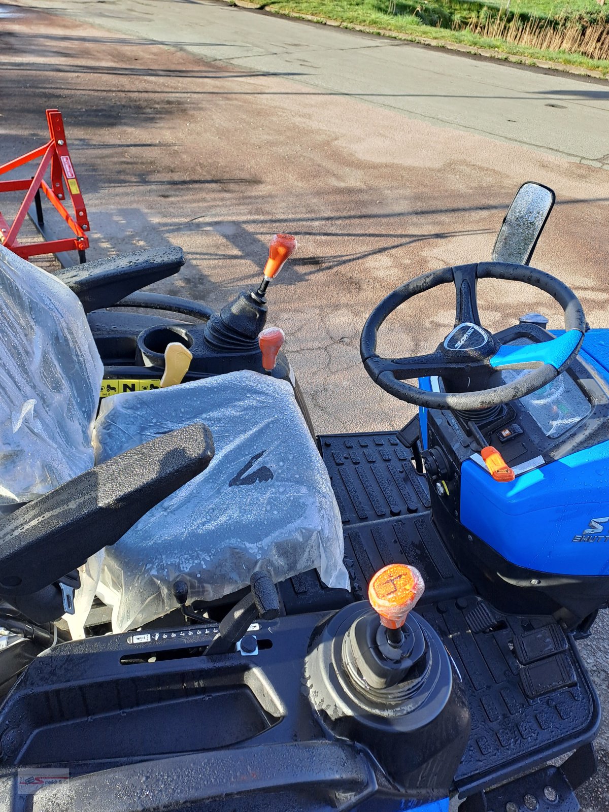 Traktor του τύπου Solis 26/9+9, Neumaschine σε Granzin OT Greven (Φωτογραφία 3)