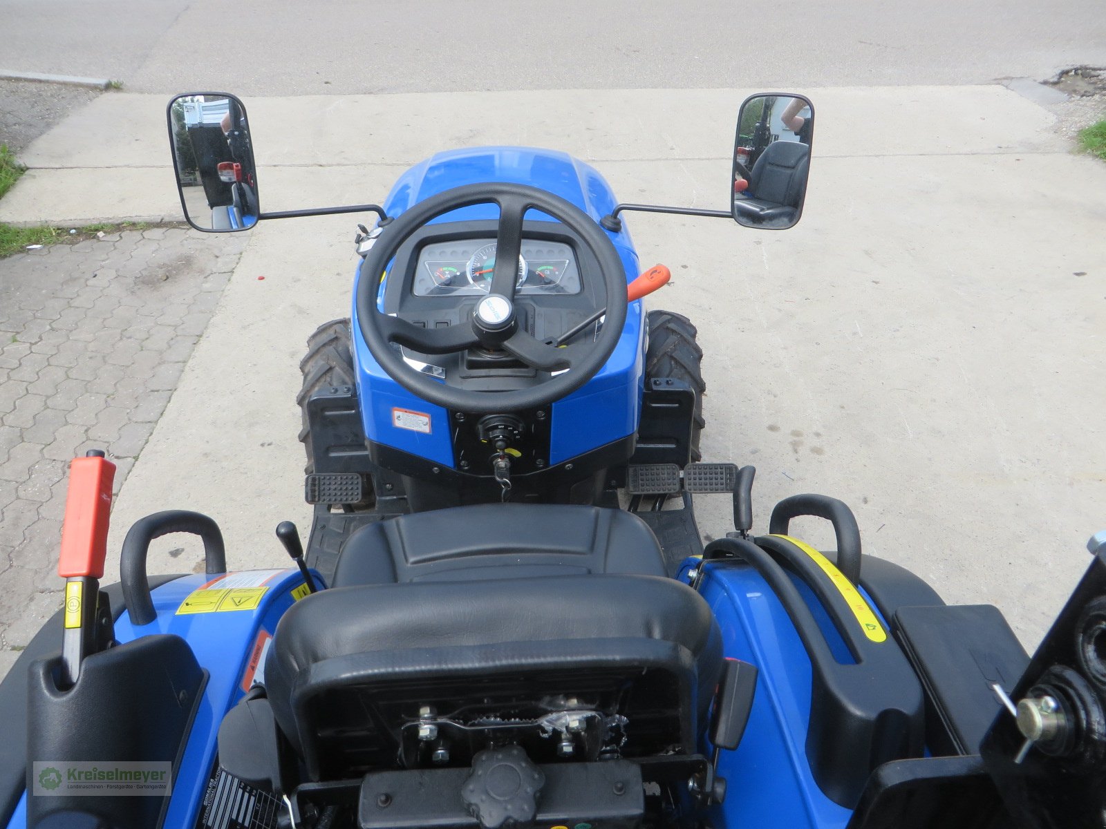 Traktor of the type Solis 26 + Bernardi E15 Kipper PAKET AKTION Neu, Neumaschine in Feuchtwangen (Picture 8)