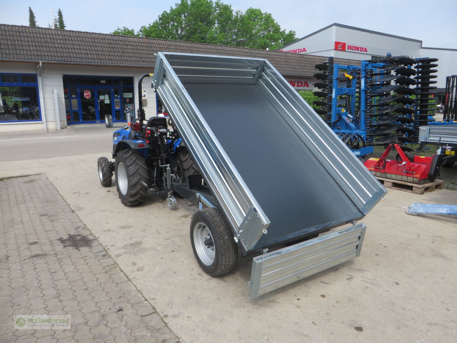 Traktor of the type Solis 26 + Bernardi E15 Kipper PAKET AKTION Neu, Neumaschine in Feuchtwangen (Picture 11)