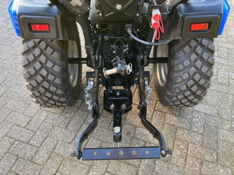 Traktor van het type Solis 26 HST 4wd, Neumaschine in Dronten (Foto 5)