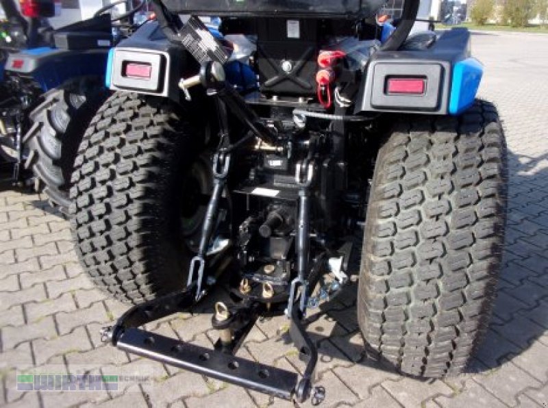 Traktor des Typs Solis 26 HST "Ausstellungstraktor Sonderpreis", Neumaschine in Buchdorf (Bild 3)