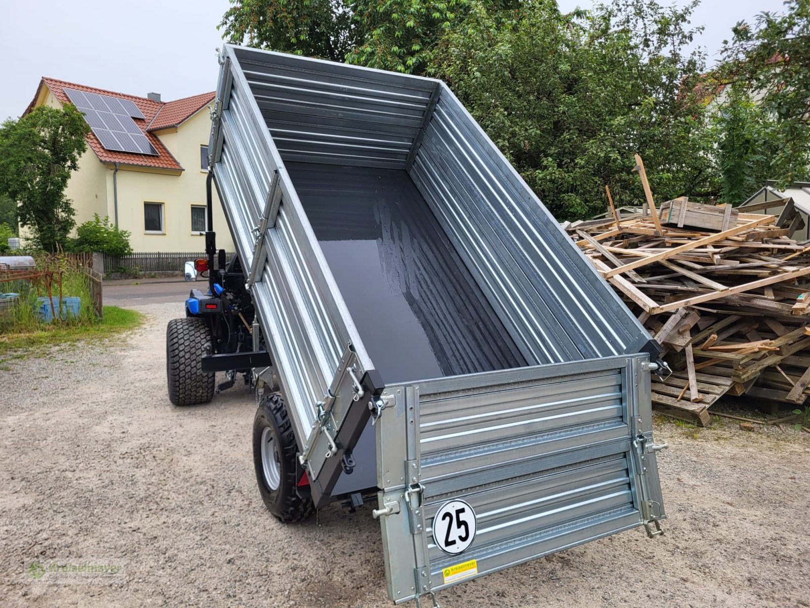 Traktor Türe ait Solis 26 HST + Bernardi E25 Kipper Kombipaket neu, Neumaschine içinde Feuchtwangen (resim 8)