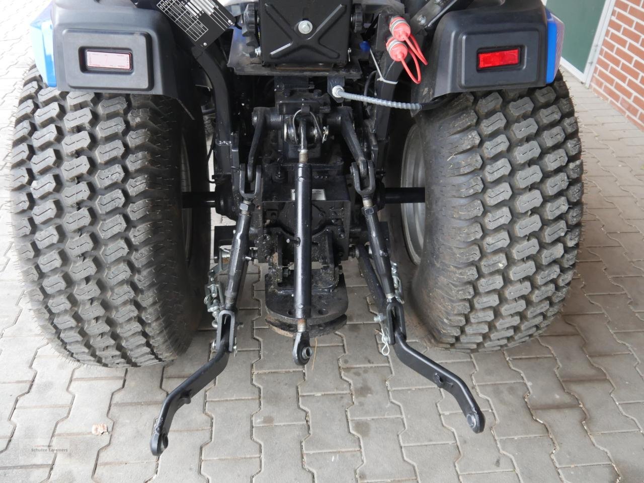 Traktor of the type Solis 26 HST + Frontlader, Vorführmaschine in Borken (Picture 10)