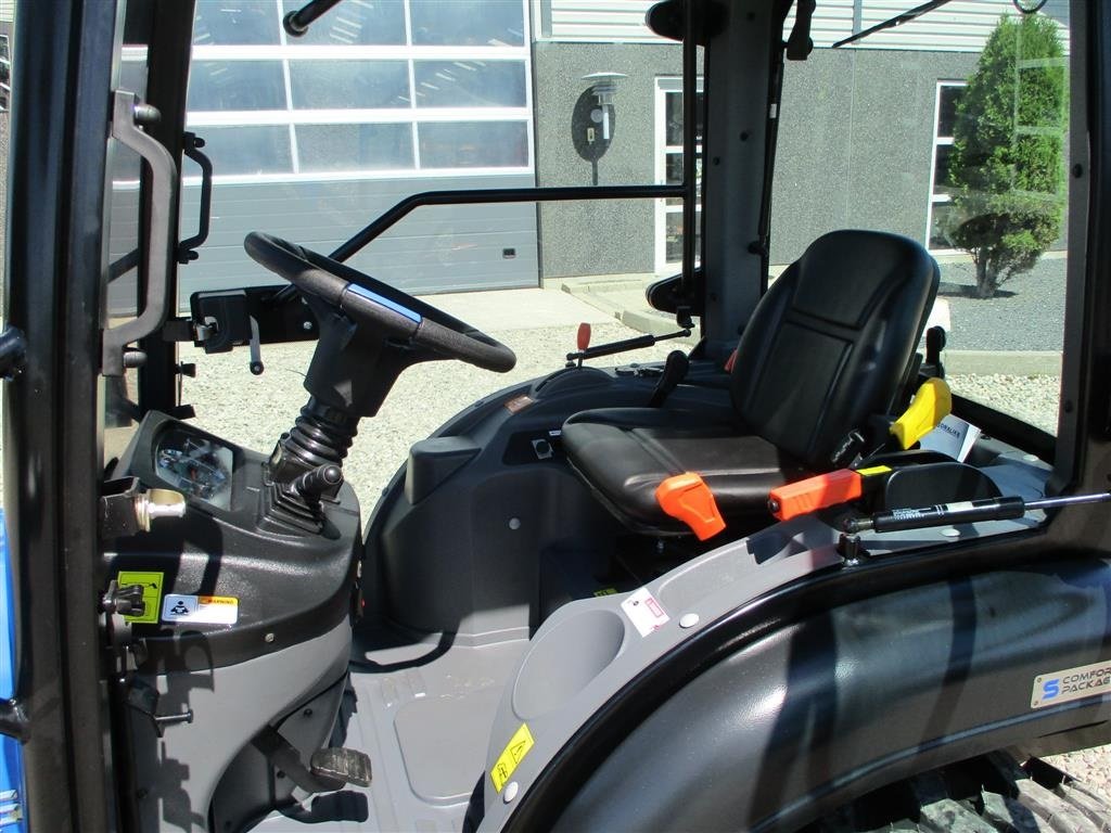 Traktor des Typs Solis 26 HST med kabine og Industrihjul, Gebrauchtmaschine in Lintrup (Bild 2)