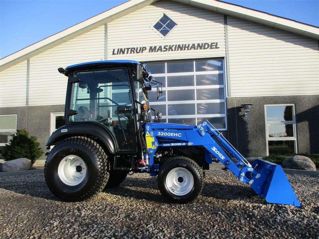 Traktor от тип Solis 26 HST Med kabine, Turf hjul og frontlæsser., Gebrauchtmaschine в Lintrup (Снимка 4)