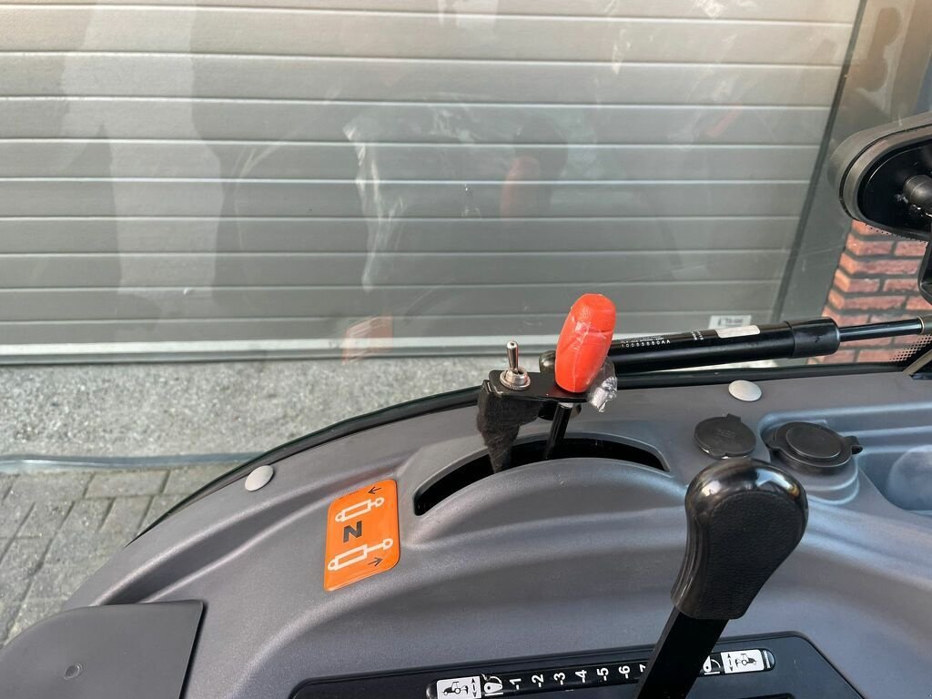 Traktor typu Solis 26 HST minitractor CABINE (optie zoustrooier, sneeuwschuif), Neumaschine v Neer (Obrázek 11)