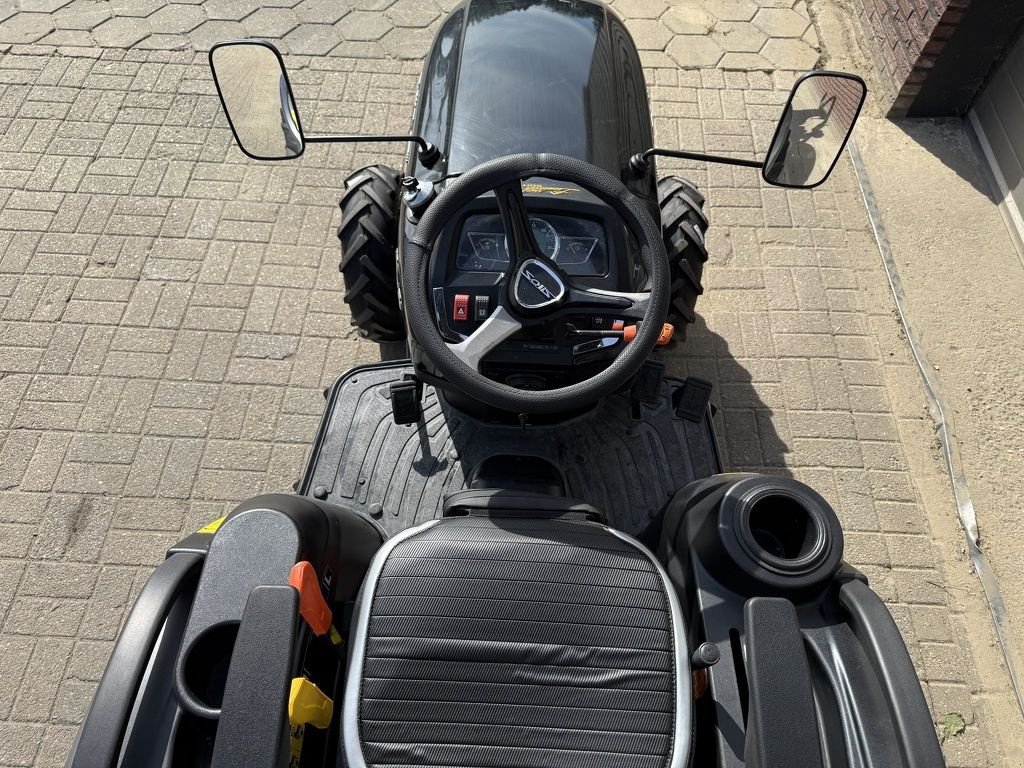 Traktor от тип Solis 26 HST minitractor NIEUW black edition / brede agri banden, Neumaschine в Neer (Снимка 10)