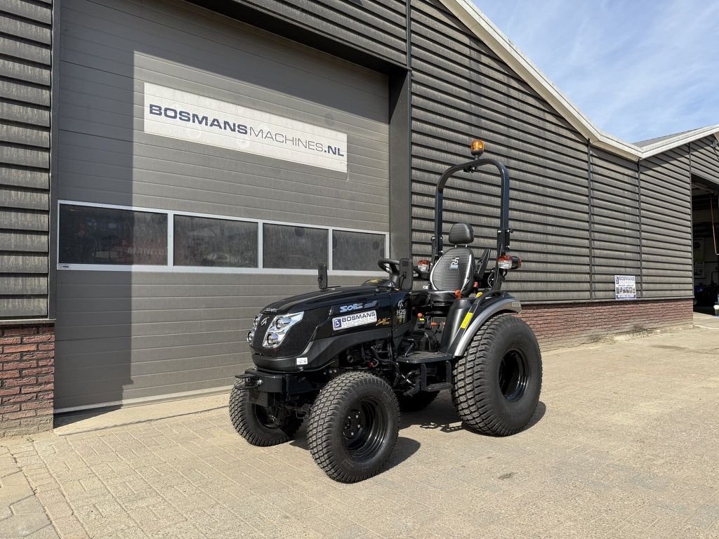 Traktor Türe ait Solis 26 HST minitractor NIEUW BLACK EDITION hoge gazonbanden, Neumaschine içinde Neer (resim 5)
