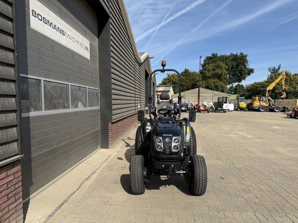 Traktor Türe ait Solis 26 HST minitractor NIEUW BLACK EDITION hoge gazonbanden, Neumaschine içinde Neer (resim 8)