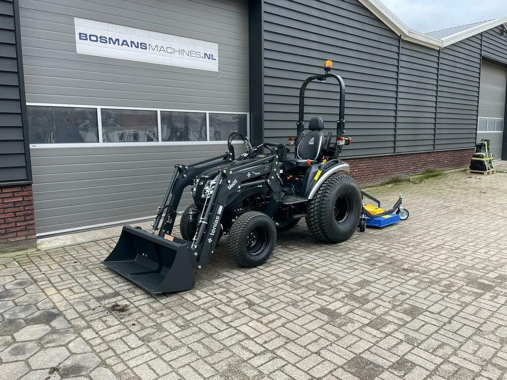 Traktor des Typs Solis 26 HST minitractor NIEUW black edition met frontlader, Neumaschine in Neer (Bild 5)