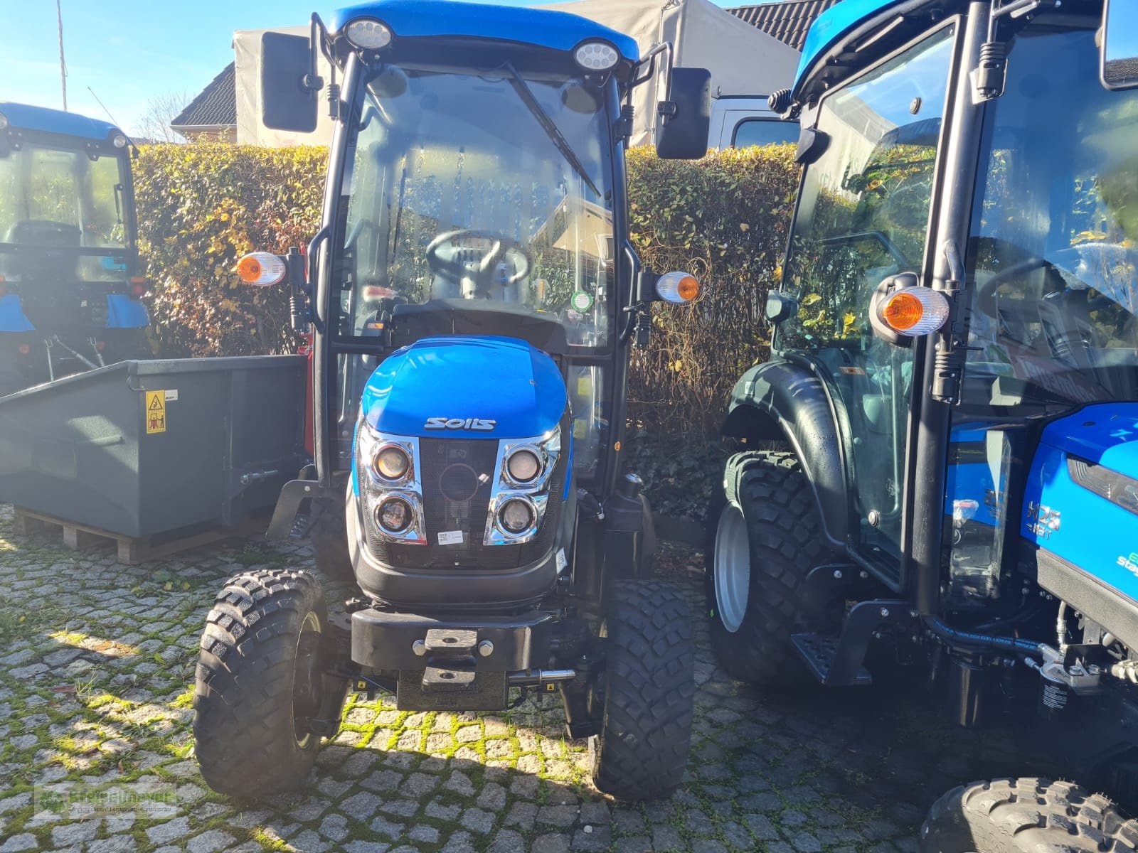 Traktor des Typs Solis 26 HST Modell 2025 (neue Kabine), Kabine + Heizung, Allrad, Neumaschine in Feuchtwangen (Bild 2)