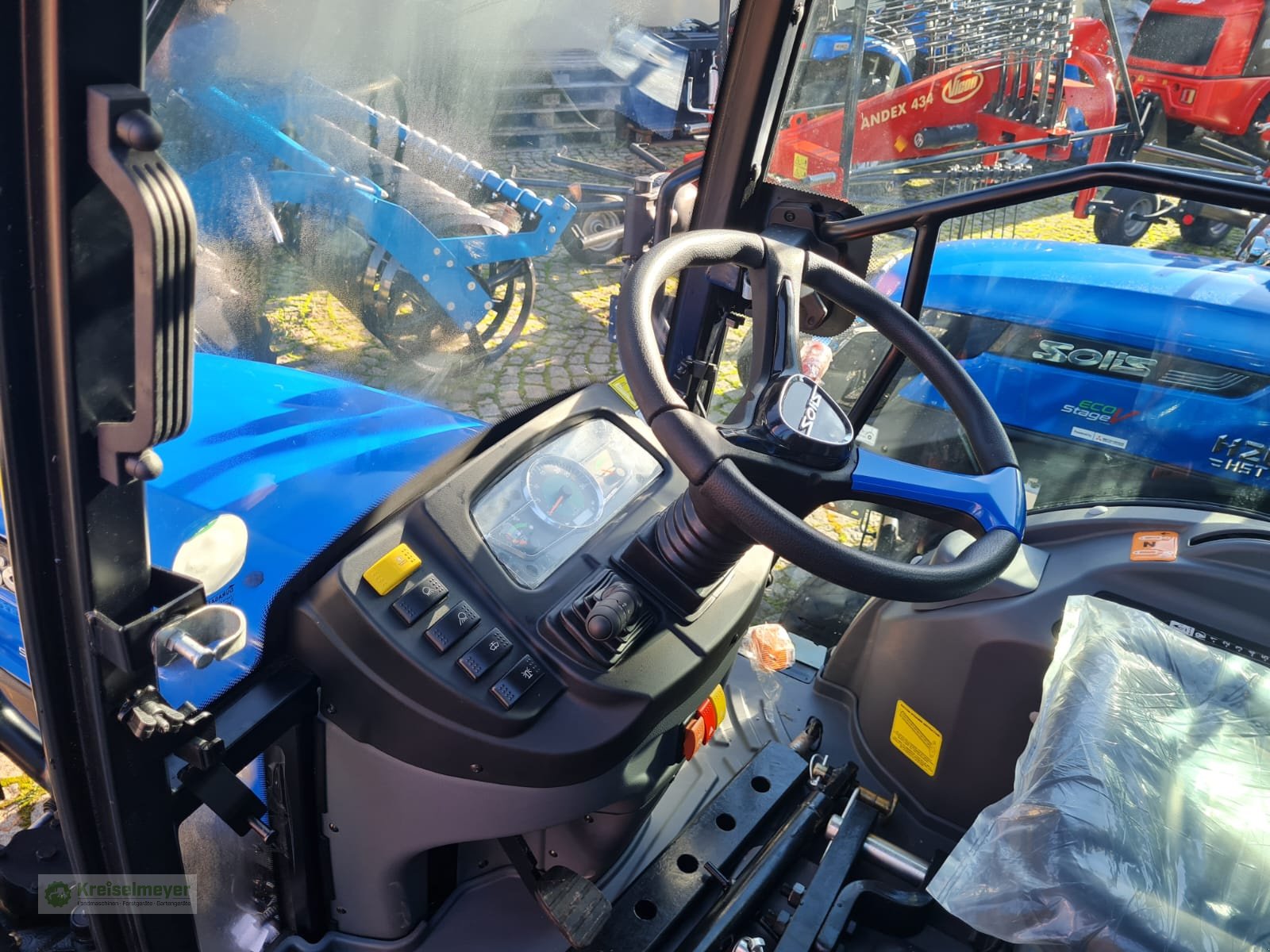 Traktor des Typs Solis 26 HST Modell 2025 (neue Kabine), Kabine + Heizung, Allrad, Neumaschine in Feuchtwangen (Bild 11)