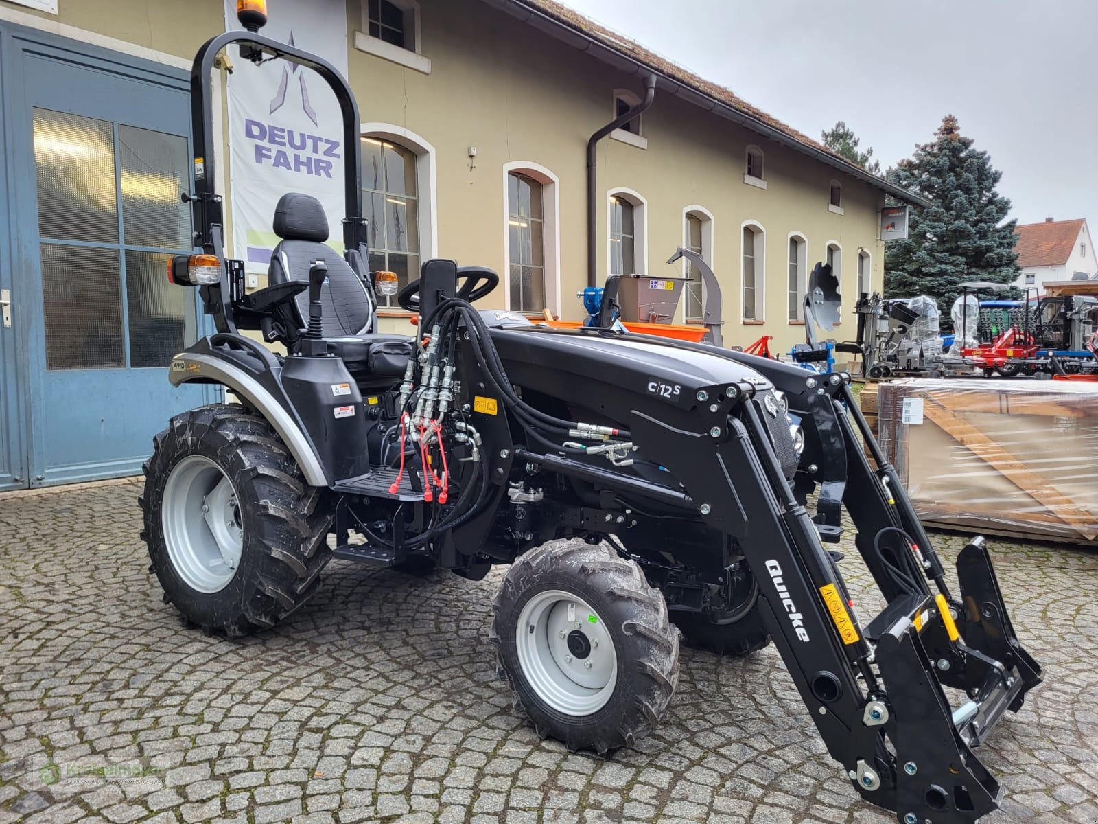 Traktor del tipo Solis 26 HST Panther + Alö C12s Frontlader Euronorm Limited Edition NEU HD-Vorderachse, Neumaschine In Feuchtwangen (Immagine 4)