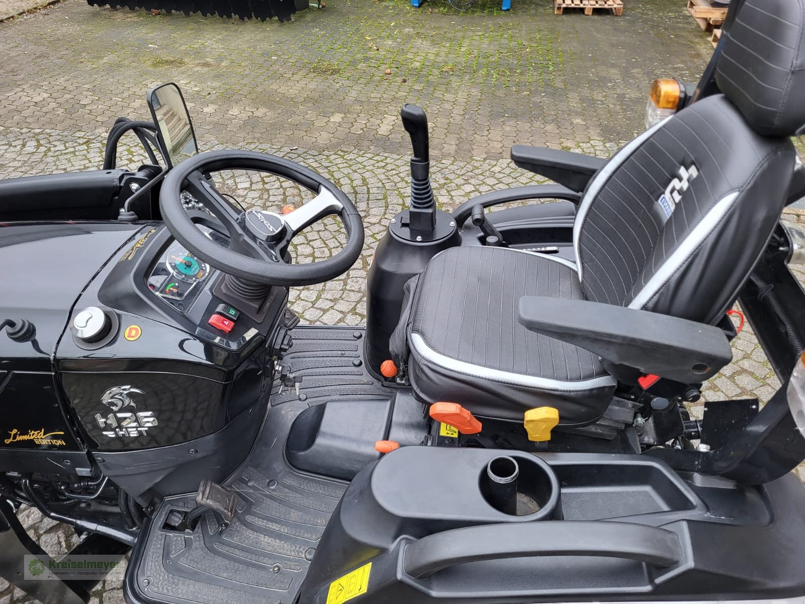 Traktor del tipo Solis 26 HST Panther + Alö C12s Frontlader Euronorm Limited Edition NEU HD-Vorderachse, Neumaschine In Feuchtwangen (Immagine 10)