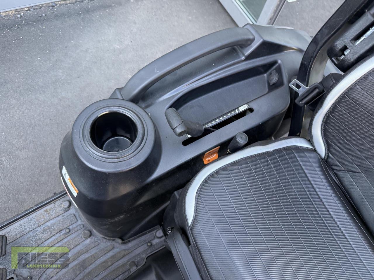 Traktor des Typs Solis 26 HST Rops Panther Galaxy Pro, Neumaschine in Homberg/Ohm - Maulbach (Bild 5)