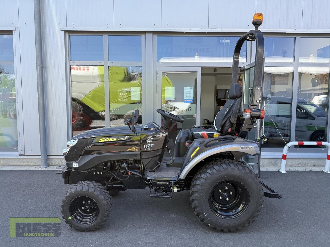 Traktor des Typs Solis 26 HST Rops Panther Galaxy Pro, Neumaschine in Homberg/Ohm - Maulbach (Bild 8)