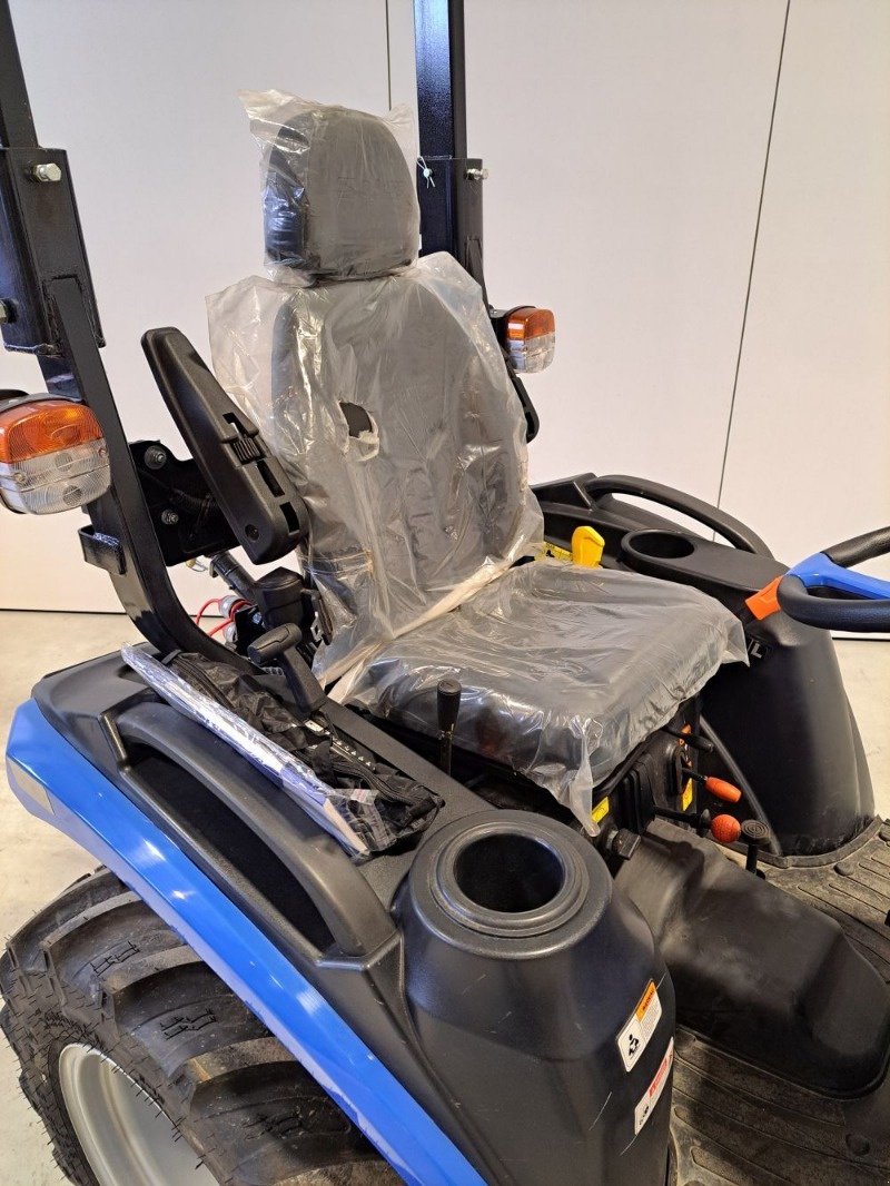 Traktor от тип Solis 26 HST, Neumaschine в Ebersbach (Снимка 15)