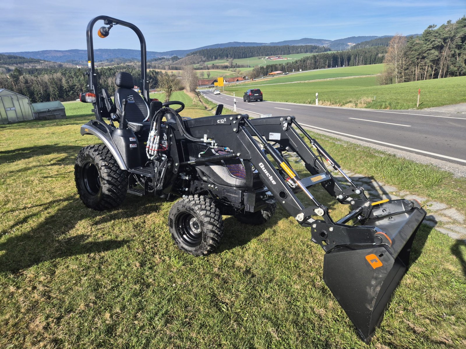 Traktor of the type Solis 26 HST, Neumaschine in Viechtach (Picture 1)