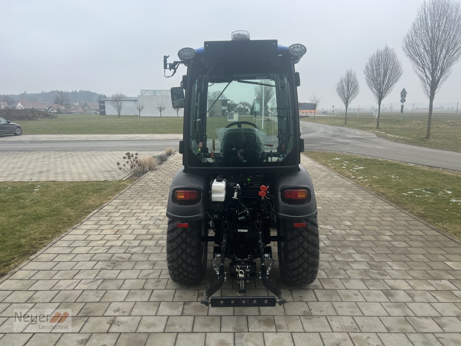 Traktor tipa Solis 26 Hydrostat mit Kabine, Neumaschine u Bad Waldsee Mennisweiler (Slika 7)