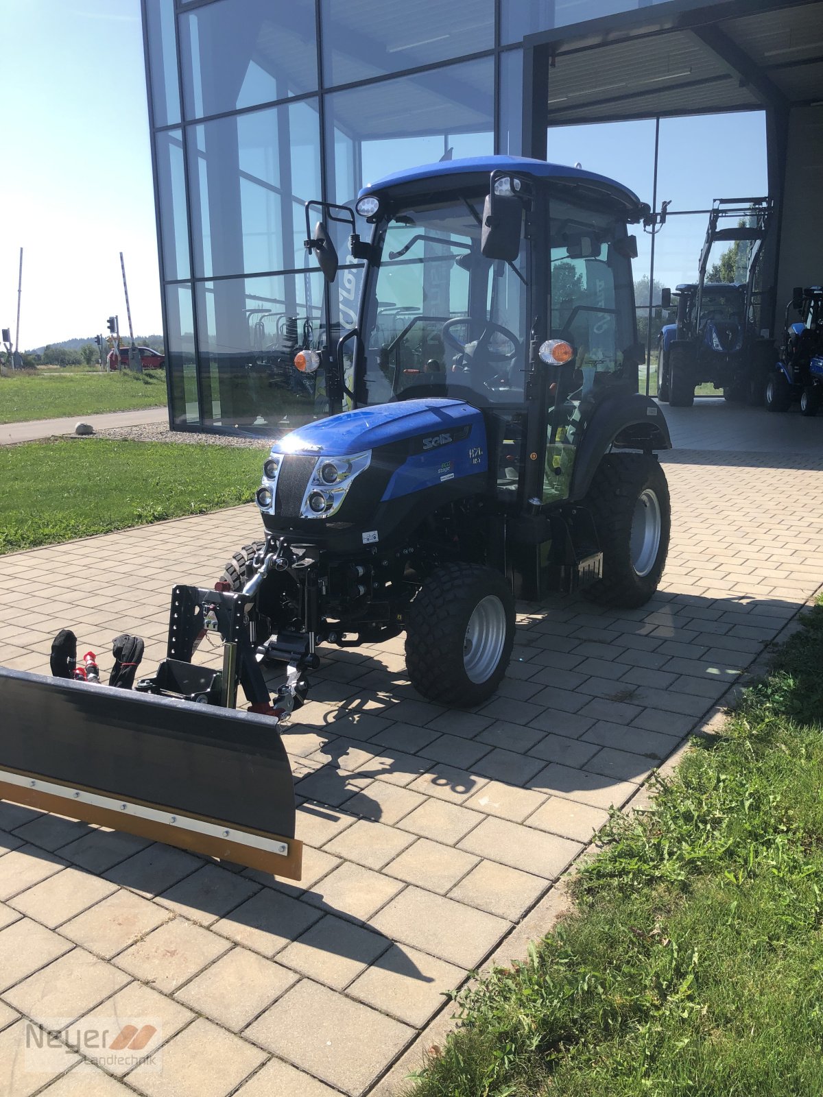 Traktor tipa Solis 26 Hydrostat mit Kabine, Neumaschine u Bad Waldsee Mennisweiler (Slika 16)