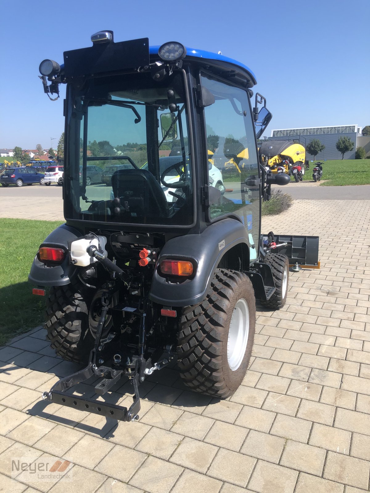 Traktor tipa Solis 26 Hydrostat mit Kabine, Neumaschine u Bad Waldsee Mennisweiler (Slika 17)