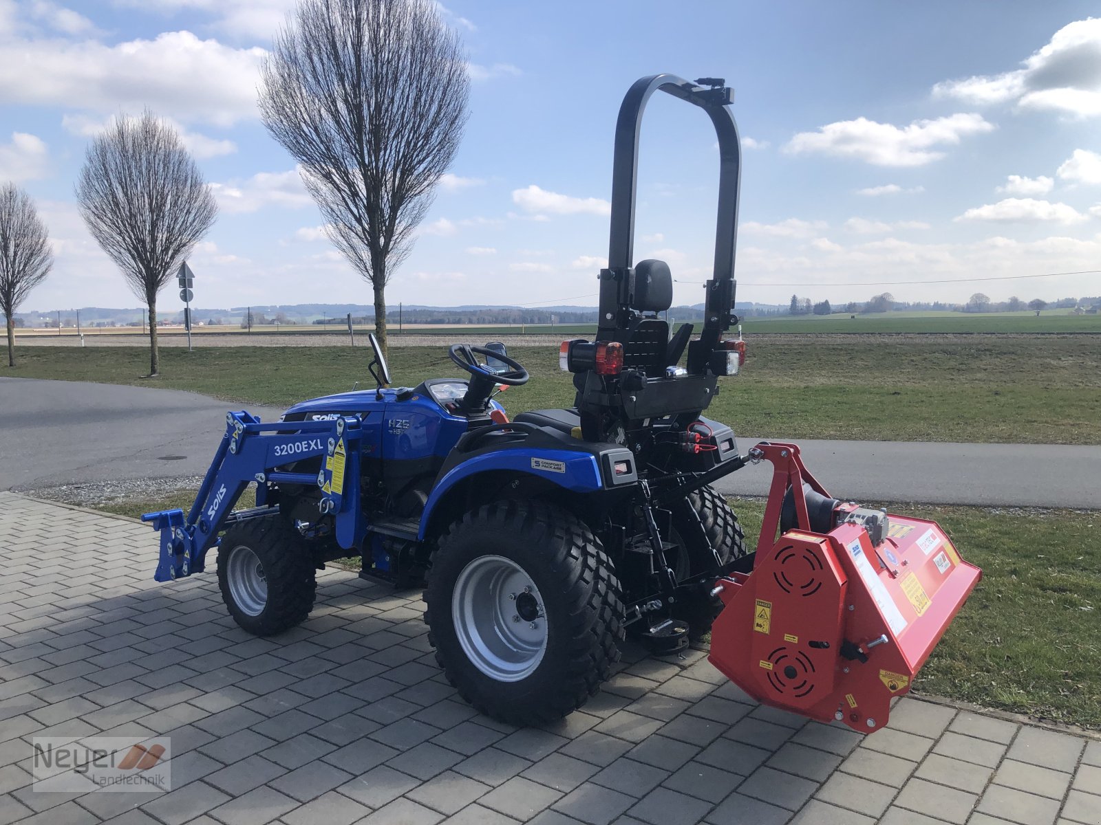 Traktor Türe ait Solis 26 Hydrostat mit Solis Frontlader, Neumaschine içinde Bad Waldsee Mennisweiler (resim 3)