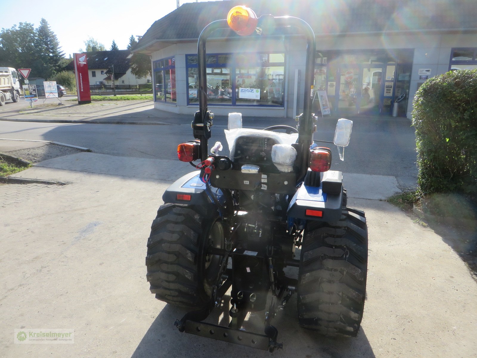 Traktor des Typs Solis 26 + Industriebereifung + Straßenzulassung + 3. Jahre Garantie, Neumaschine in Feuchtwangen (Bild 5)