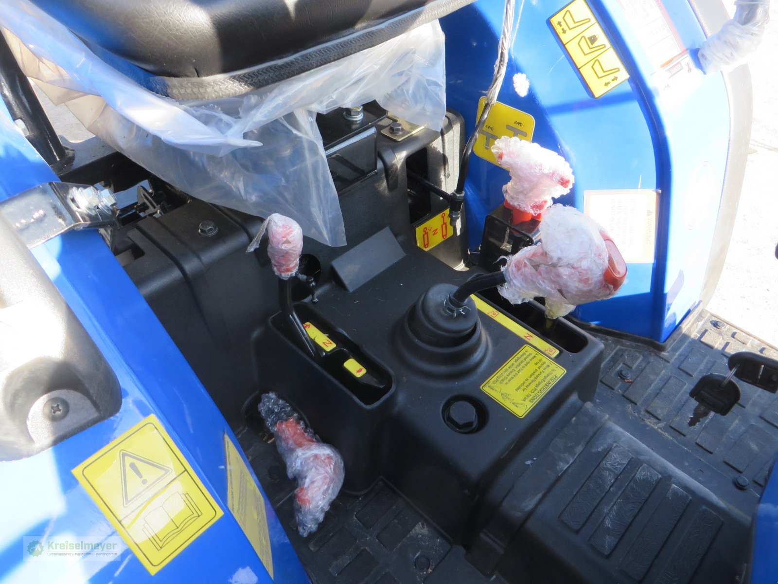 Traktor Türe ait Solis 26 + Industriebereifung + Straßenzulassung + 3. Jahre Garantie, Neumaschine içinde Feuchtwangen (resim 9)