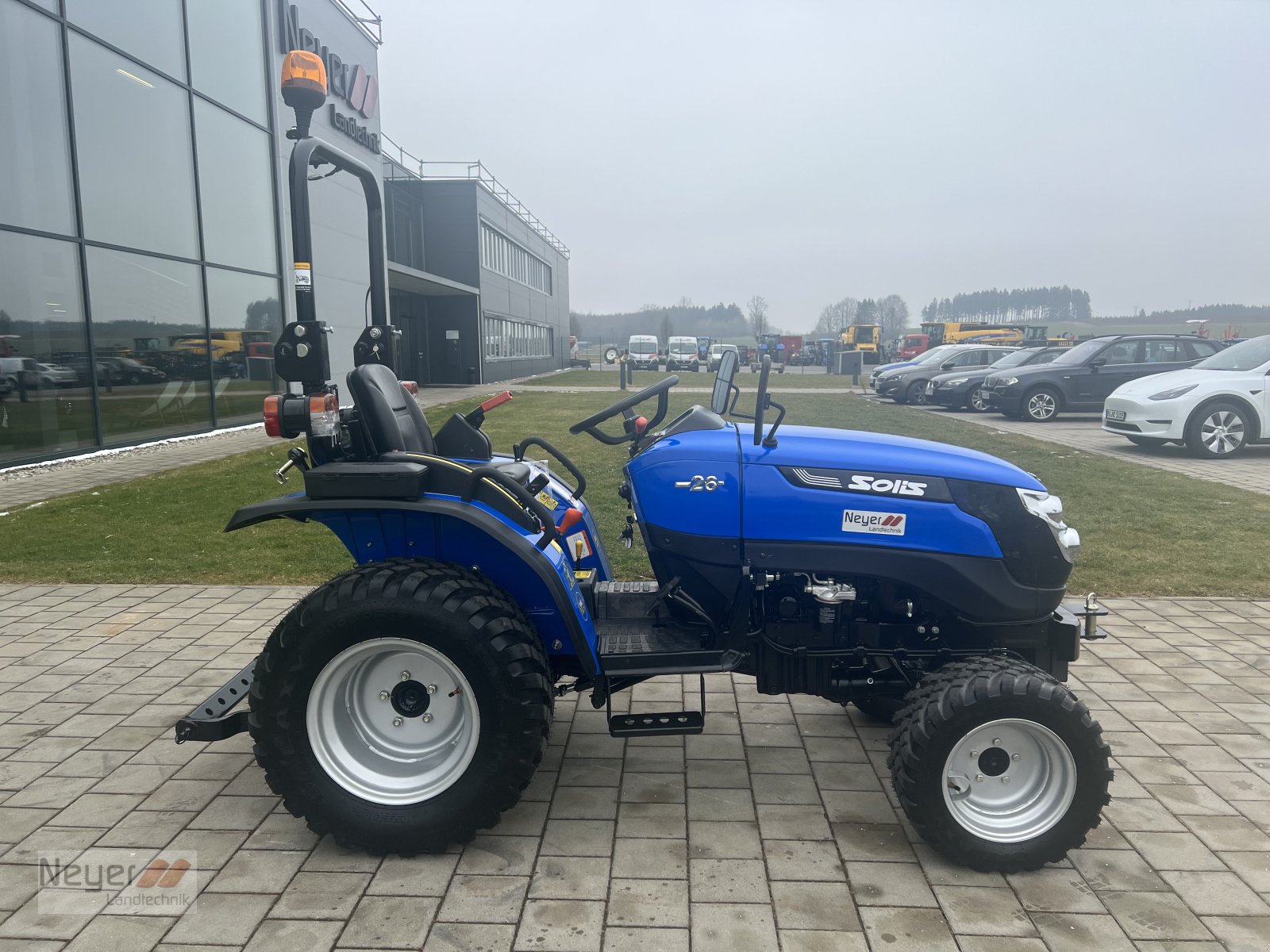 Traktor des Typs Solis 26 manuell, Neumaschine in Bad Waldsee Mennisweiler (Bild 10)