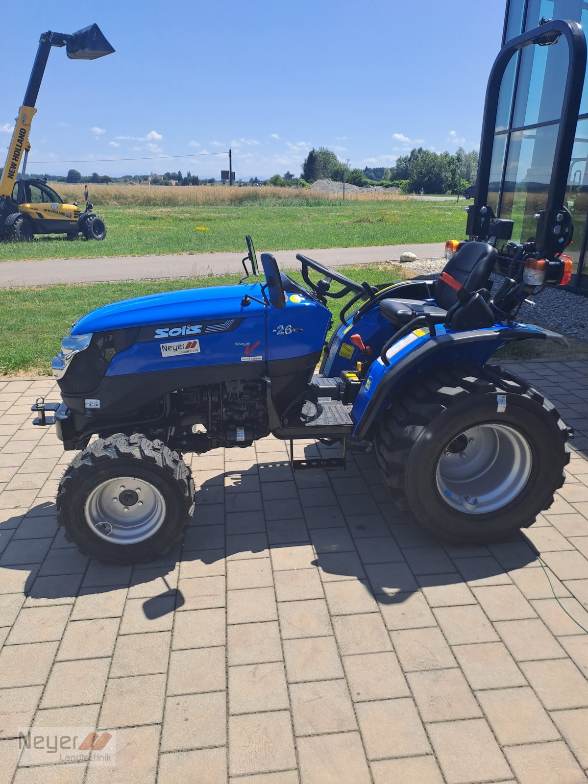 Traktor des Typs Solis 26 manuell, Neumaschine in Bad Waldsee Mennisweiler (Bild 2)