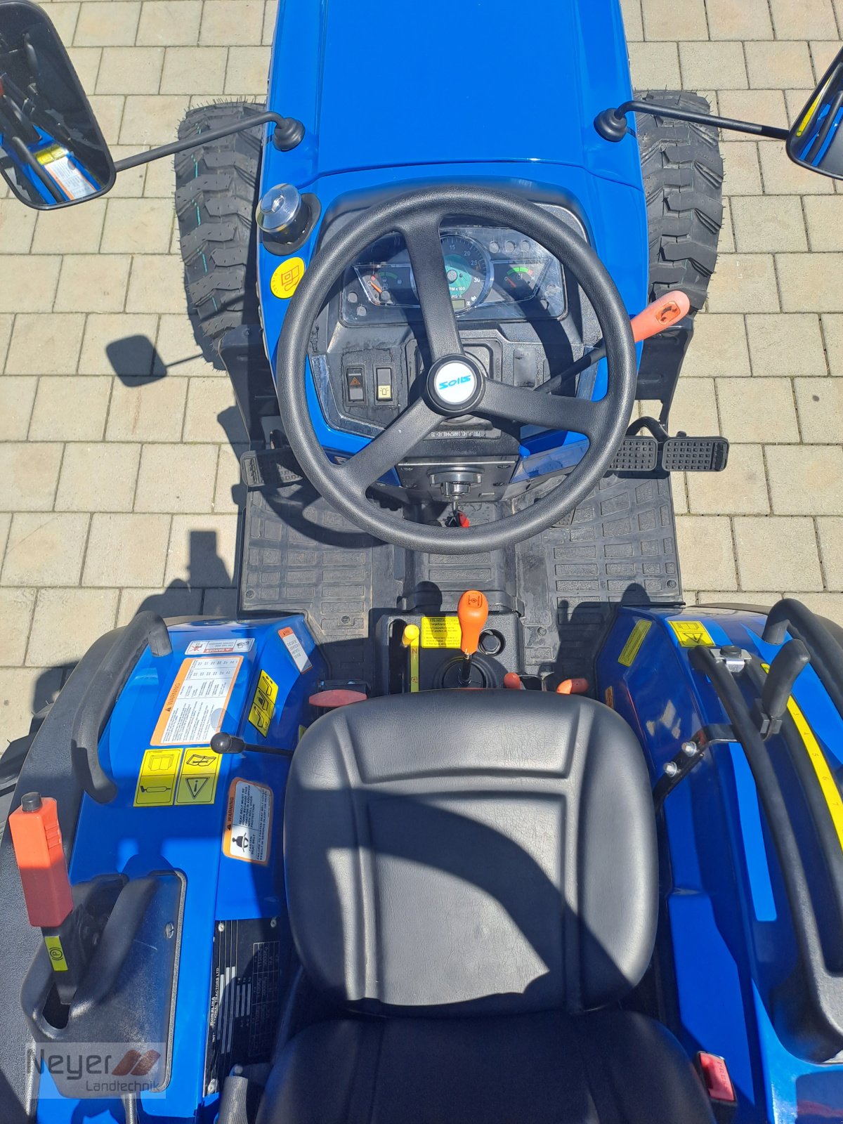 Traktor des Typs Solis 26 manuell, Neumaschine in Bad Waldsee Mennisweiler (Bild 8)