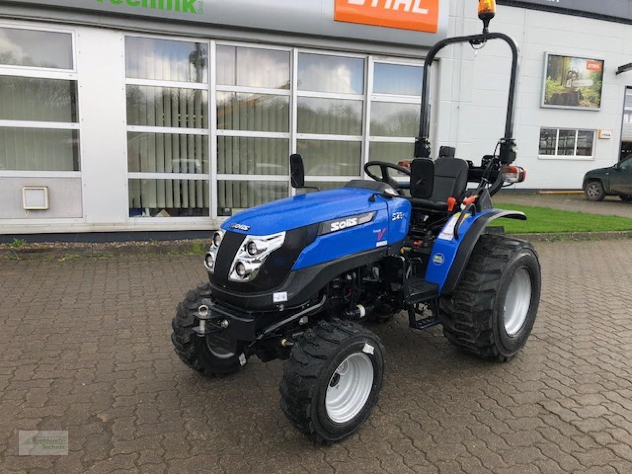 Traktor του τύπου Solis 26+ Seitenschalter, Neumaschine σε Hess.Oldendorf (Φωτογραφία 1)