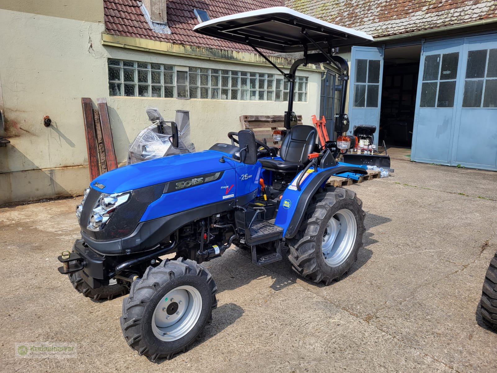 Traktor tipa Solis 26 + Sonnendach + Radial AS-Reifen + Straßenzulassung NEU Allrad, Neumaschine u Feuchtwangen (Slika 4)
