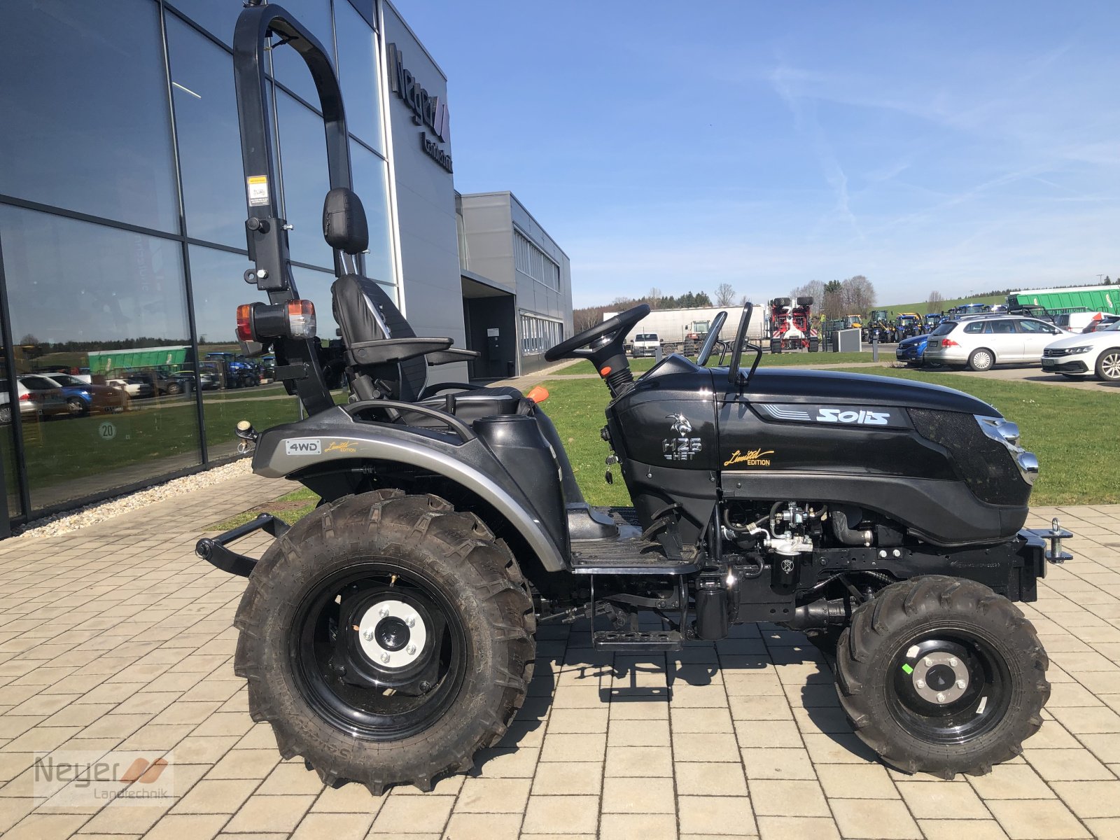 Traktor of the type Solis 26, Neumaschine in Bad Waldsee Mennisweiler (Picture 3)