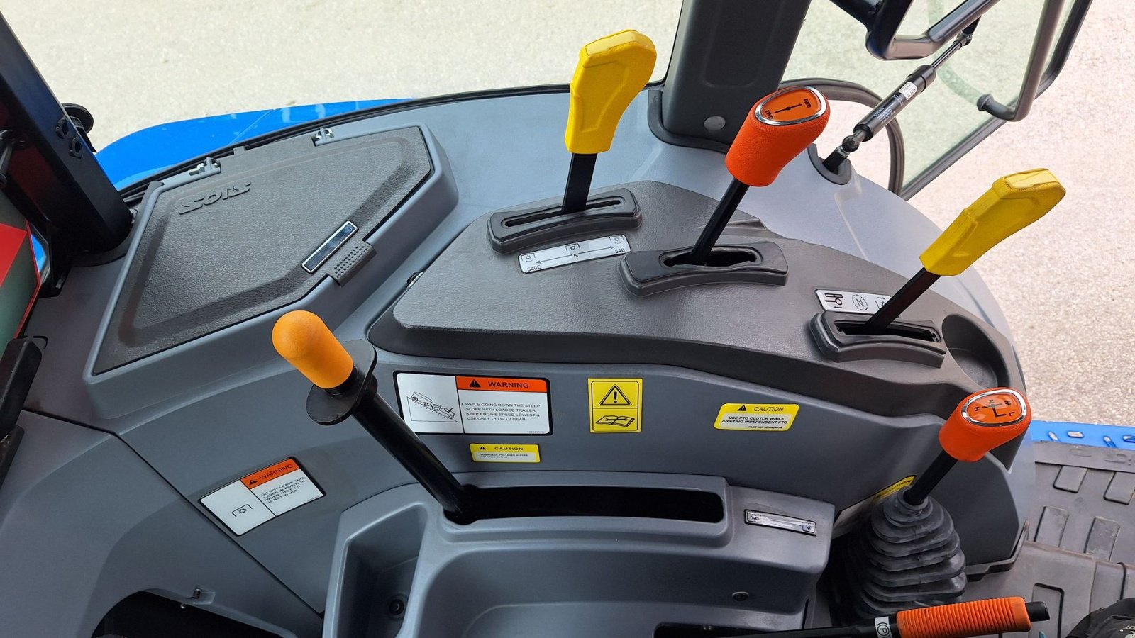 Traktor of the type Solis 50 50 HK, Gebrauchtmaschine in Rødekro (Picture 13)