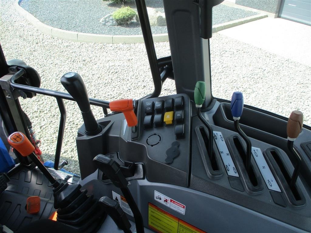 Traktor tipa Solis 50 Fabriksny traktor med 2 års garanti, lukket kabine med klima anlæg, og fuldhydraulisk frontlæsser på, Gebrauchtmaschine u Lintrup (Slika 12)