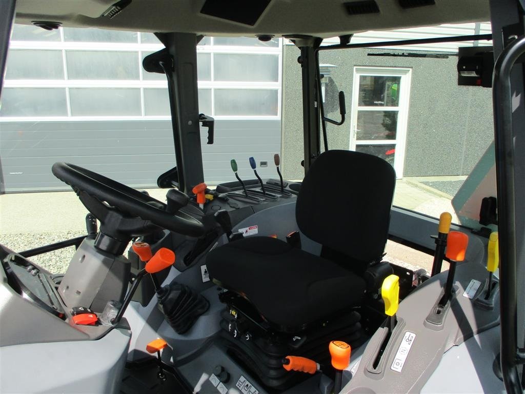 Traktor des Typs Solis 50 Fabriksny traktor med 2 års garanti, lukket kabine med klima anlæg, og fuldhydraulisk frontlæsser på, Gebrauchtmaschine in Lintrup (Bild 11)