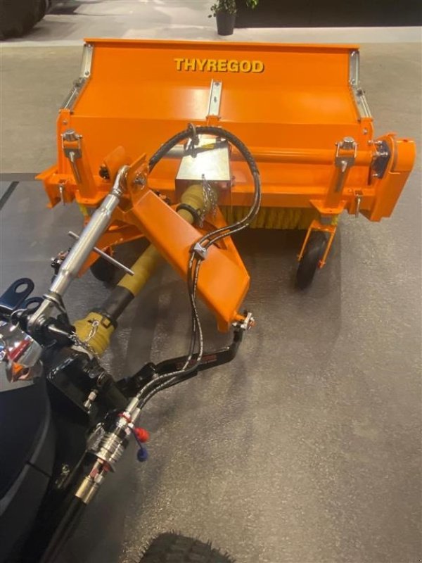 Traktor tipa Solis H26 HST SnowEdition med Thyregod TK 1600 kost på, Gebrauchtmaschine u Lintrup (Slika 5)