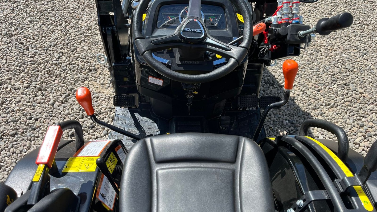 Traktor des Typs Solis S26 6+2 gearmaskine Limited Edition i sort med brede hjul og Fuldhydraulisk frontlæsser, Gebrauchtmaschine in Lintrup (Bild 8)