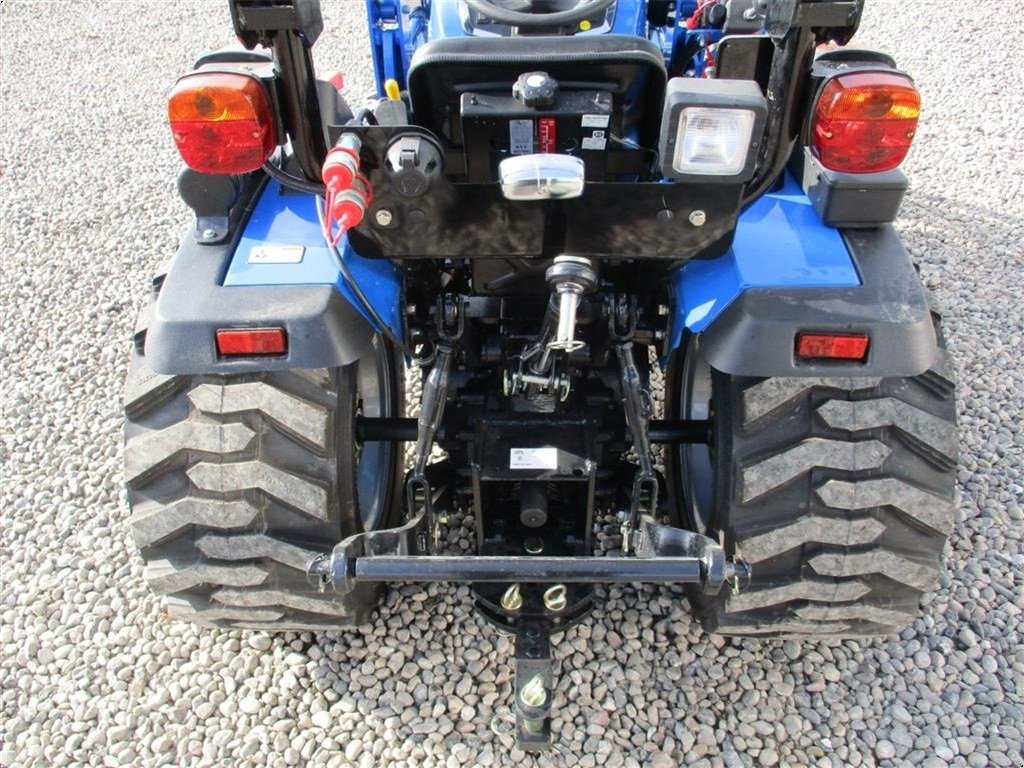 Traktor от тип Solis S26 6+2 gearmaskine med Servostyring og fuldhydraulisk frontlæsser, Gebrauchtmaschine в Lintrup (Снимка 16)