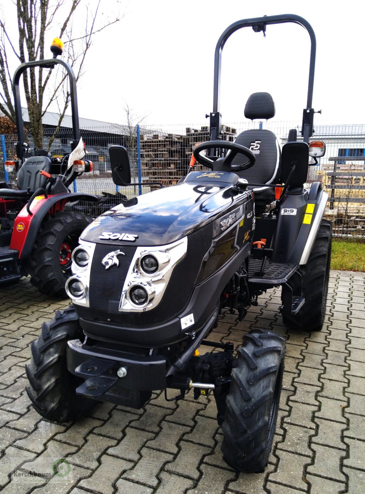 Traktor του τύπου Solis S26 9+9 Panther, Neumaschine σε Adelsdorf (Φωτογραφία 1)