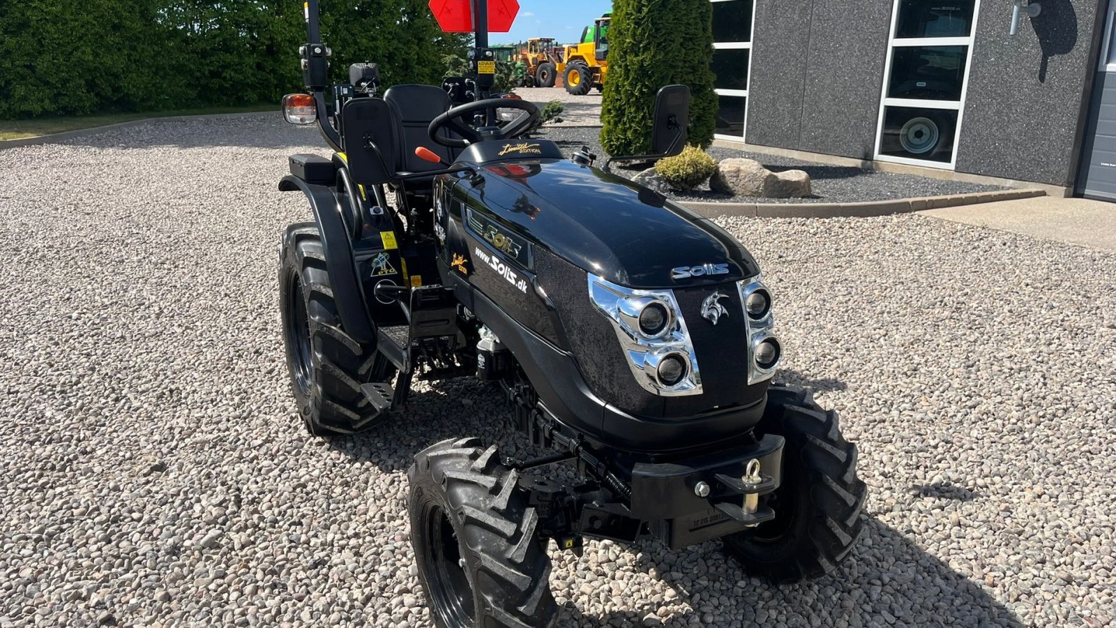 Traktor типа Solis S26 Limited Edition i sort 6+2 Gearmaskine med Servostyring og brede traktorhjul, Gebrauchtmaschine в Lintrup (Фотография 24)