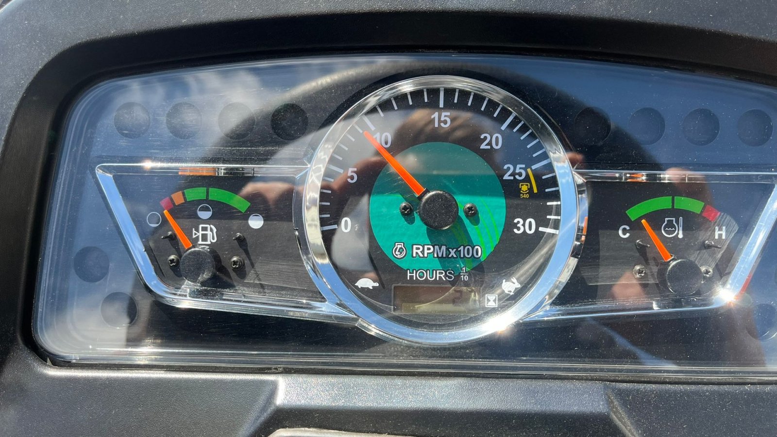 Traktor типа Solis S26 Limited Edition i sort 6+2 Gearmaskine med Servostyring og brede traktorhjul, Gebrauchtmaschine в Lintrup (Фотография 11)