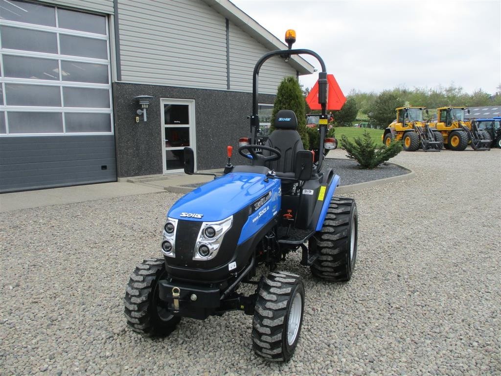 Traktor typu Solis S26 Shuttle XL 9+9 med industridæk, Gebrauchtmaschine v Lintrup (Obrázek 13)