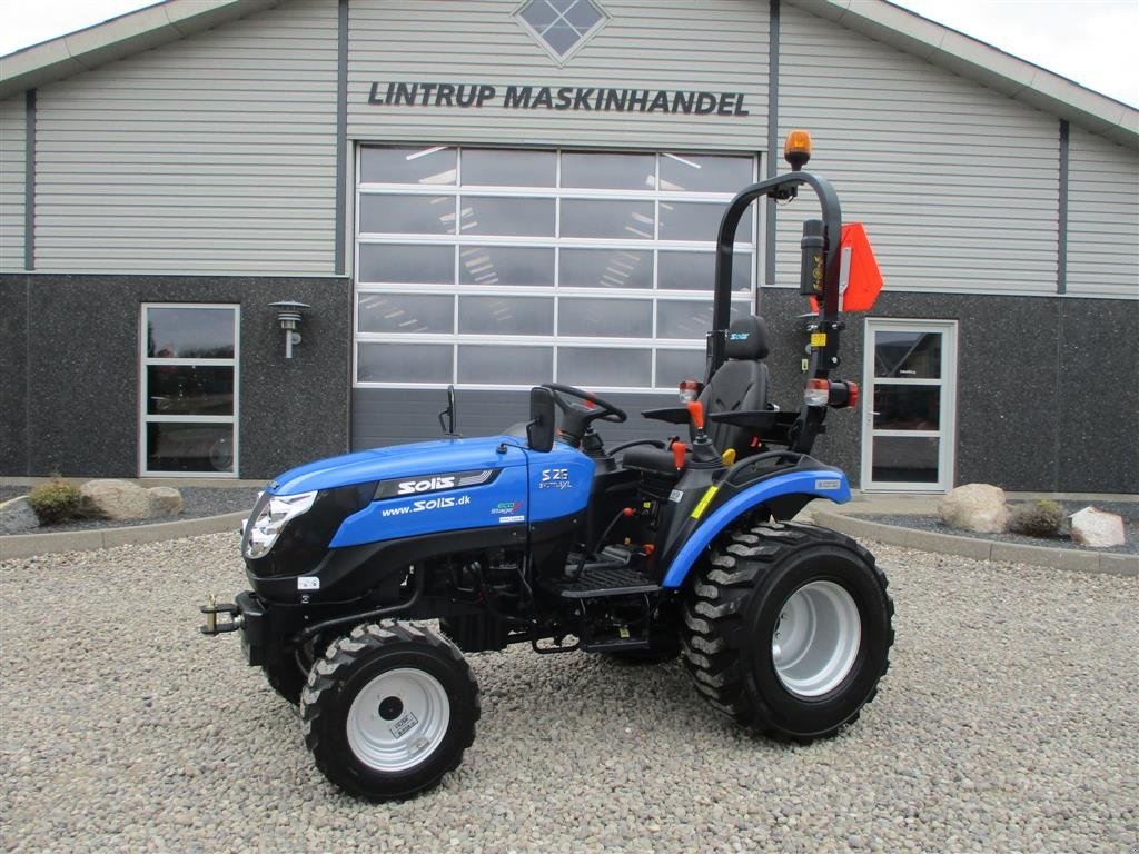 Traktor typu Solis S26 Shuttle XL 9+9 med industridæk, Gebrauchtmaschine v Lintrup (Obrázek 1)
