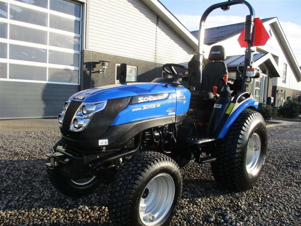 Traktor Türe ait Solis S26 Shuttle XL 9+9 med store brede Turf hjul på til prisen!, Gebrauchtmaschine içinde Lintrup (resim 13)