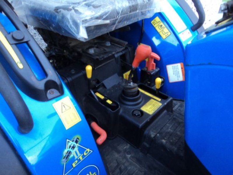 Traktor van het type Solis SOLIS 26, Gebrauchtmaschine in MOULLE (Foto 9)