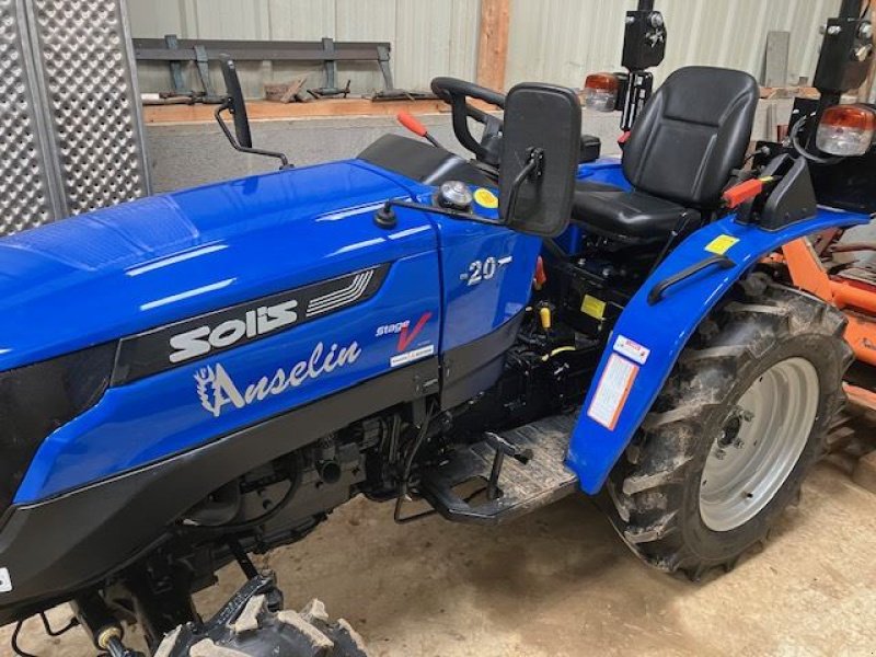 Traktor Türe ait Solis SOLIS20, Gebrauchtmaschine içinde les hayons (resim 2)